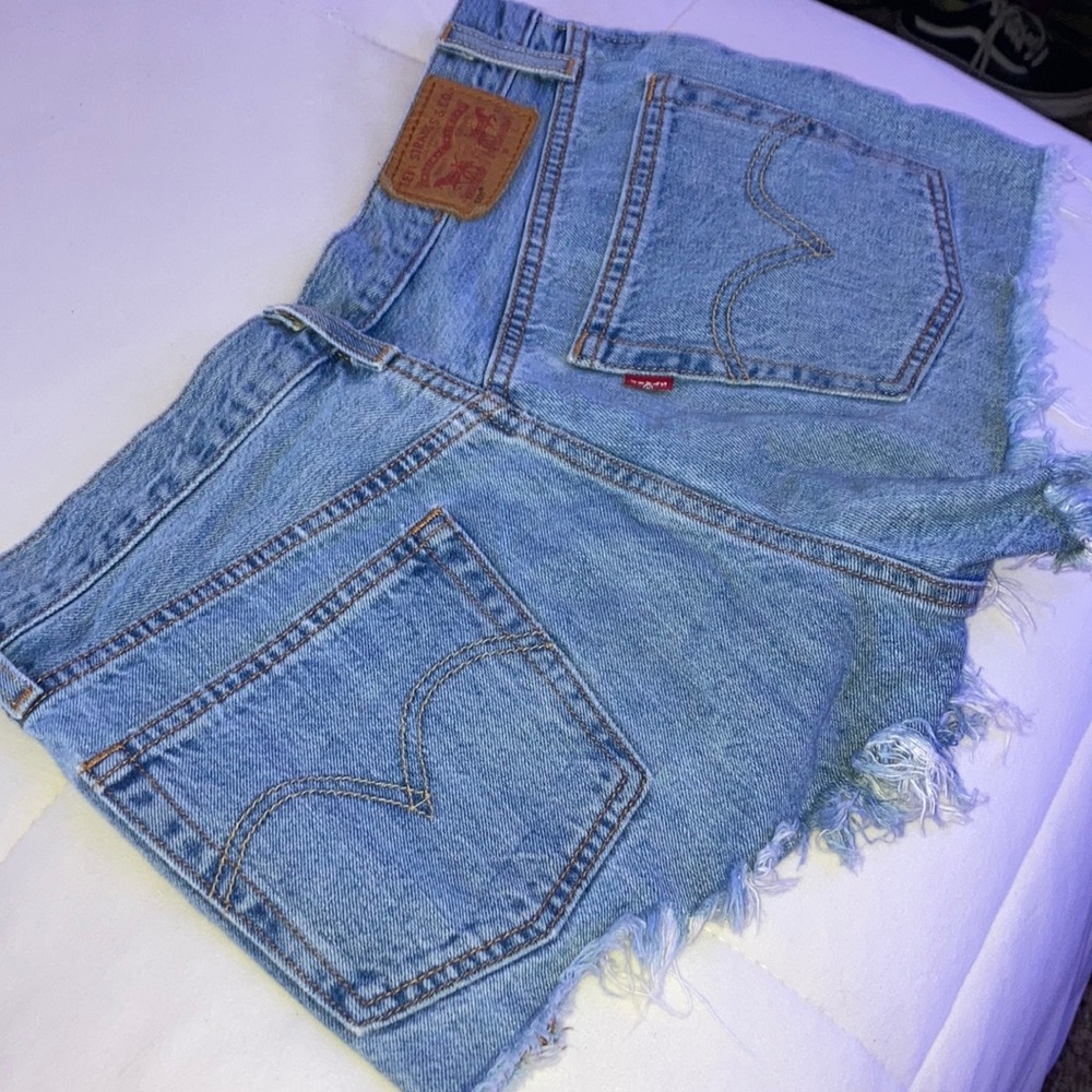 Levi Jean Shorts